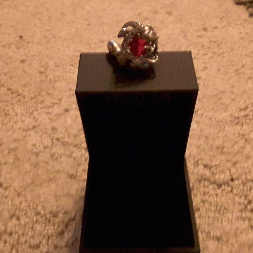 Ring - Picture 6 of 7
